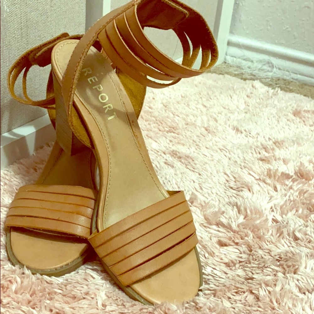 Report Heels